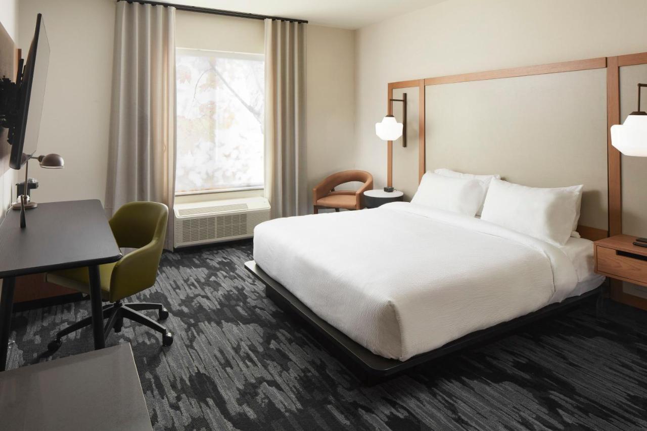Fairfield & By Marriott 2*