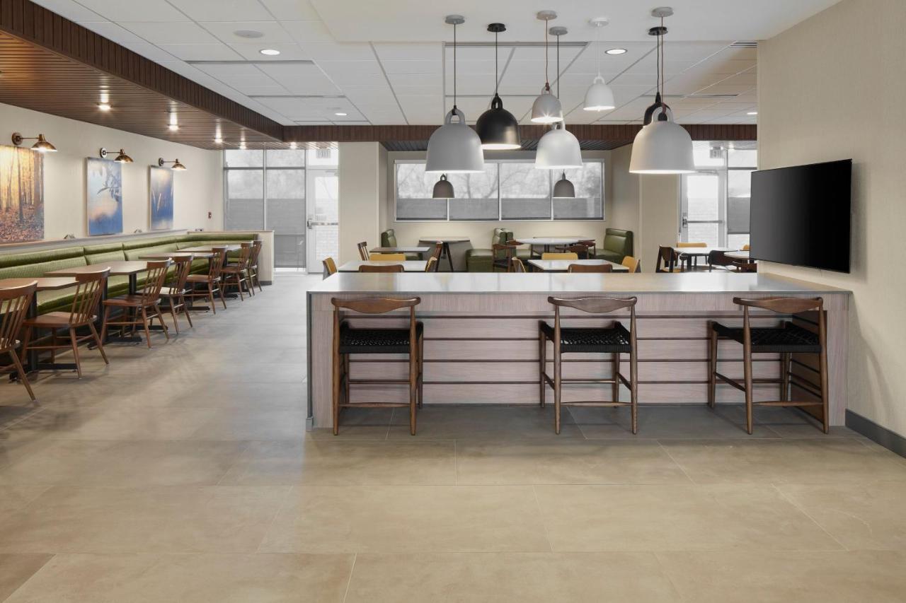 Hotel Fairfield & By Marriott 2*