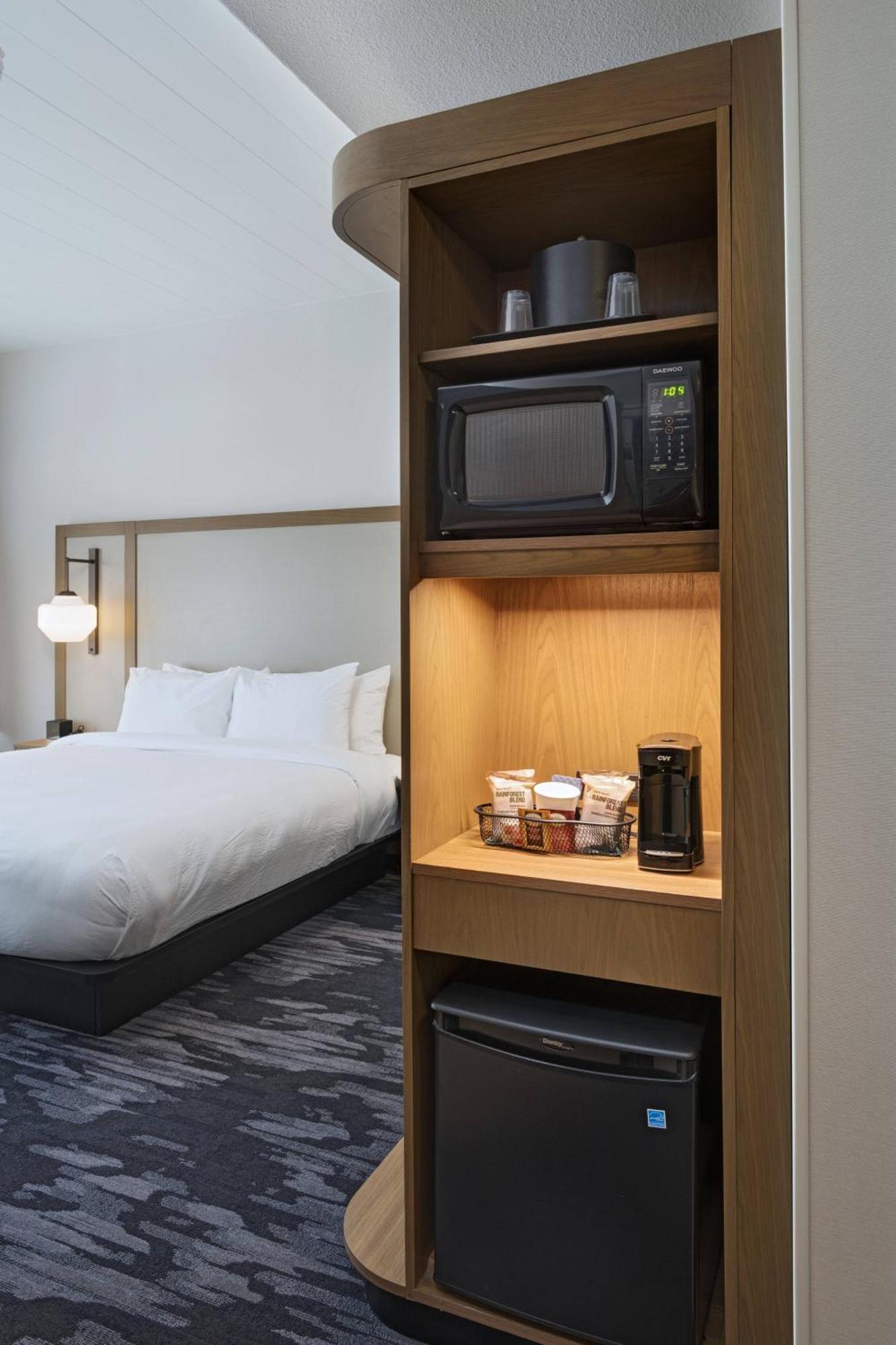 Fairfield & By Marriott